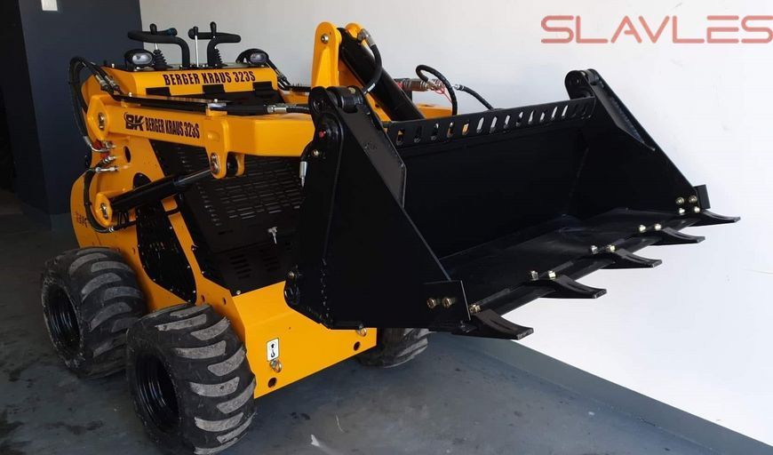 Міні-навантажувач Berger Kraus 323S Skid Steer з двигуном Briggs & Stratton 23 к.с. TY-323S_B&S фото