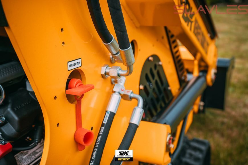 Гусеничний міні-навантажувач Berger Kraus 323T Skid Steer з двигуном Briggs & Stratton 23 к.с. BK-323T_B&S фото