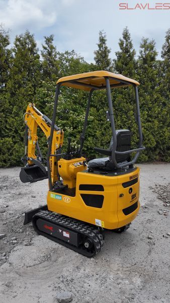 Міні-екскаватор Berger Kraus BK900AS з поворотною стрілою, верхнім циліндром і ковшем 380 мм BK900AS_380_gorny_silownik фото