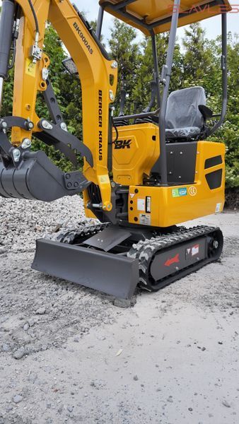 Міні-екскаватор Berger Kraus BK900AS з поворотною стрілою, верхнім циліндром та комплектом навісного обладнання BK900AS_kpl_gorny_silownik фото