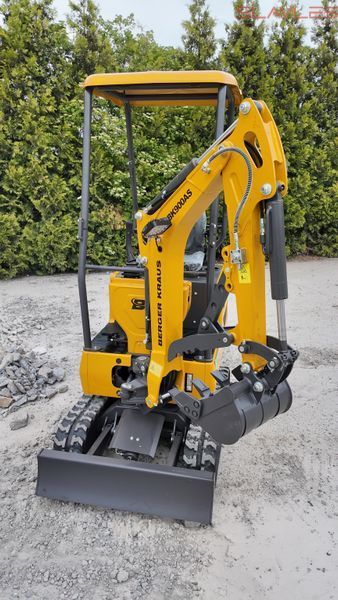 Міні-екскаватор Berger Kraus BK900AS з поворотною стрілою, верхнім циліндром та комплектом навісного обладнання BK900AS_kpl_gorny_silownik фото