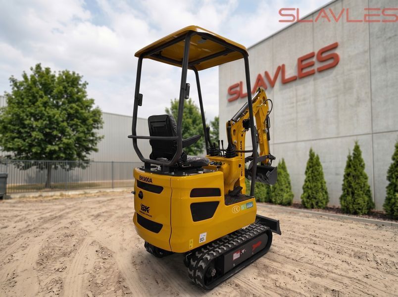 Міні-екскаватор Berger Kraus BK900A з верхнім гідроциліндром та комплектом навісного обладнання BK900A_sset_gorny фото