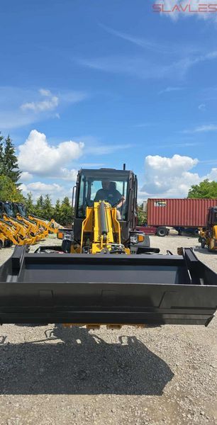 Телескопический фронтальный погрузчик 2.5 т с кабиной Berger Kraus BK825T (двигатель YUNNEI Euro 5) BK825t фото