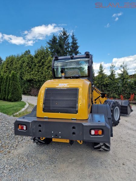 Телескопический фронтальный погрузчик 2.5 т с кабиной Berger Kraus BK825T (двигатель YUNNEI Euro 5) BK825t фото