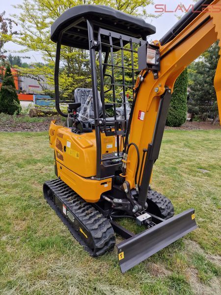 Мини-экскаватор Berger Kraus BK1700JS JOYSTICK с полной комплектацией и поворотной стрелой, KUBOTA BK1700JS_kpl фото