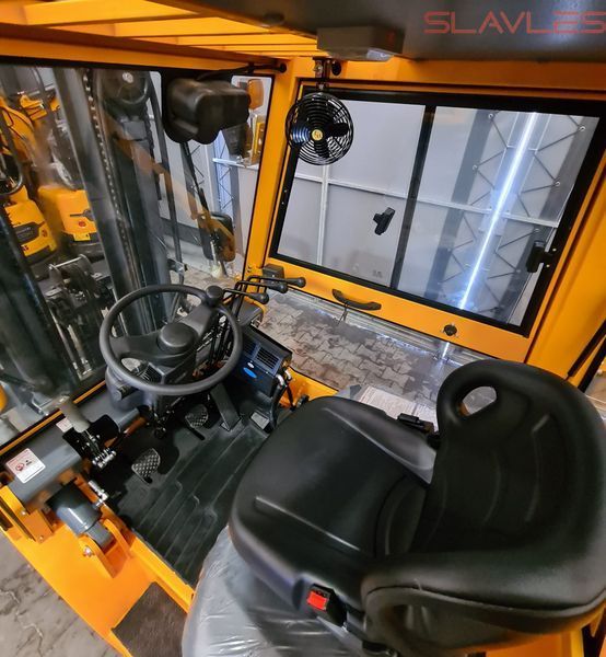 Дизельний вилочний навантажувач Berger Kraus FD25 (2,5 т, щогла 3,5 м, з кабіною та боковим зміщенням) FD25_35 фото