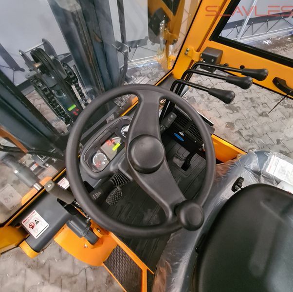 Дизельний вилочний навантажувач Berger Kraus FD25 (2,5 т, щогла 3,5 м, з кабіною та боковим зміщенням) FD25_35 фото