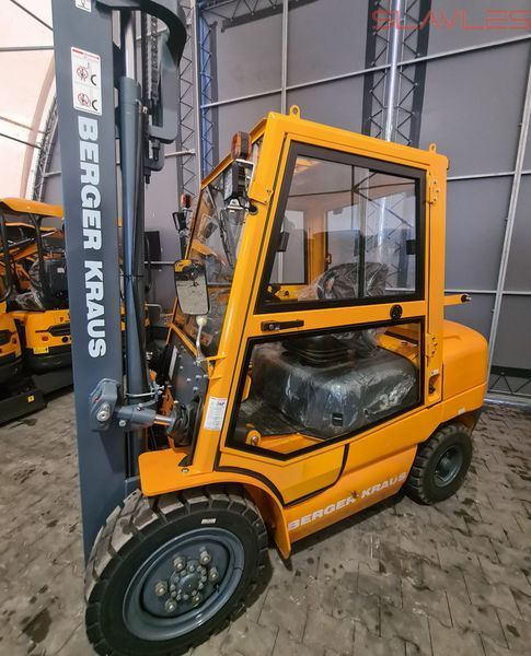 Дизельний вилочний навантажувач 3.5 т з кабіною Berger Kraus FD35 (щогла Triplex 4.5 м, двигун KUBOTA) FD35_45_KUBOTA фото