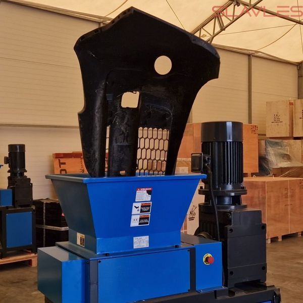 Двовалковий подрібнювач SHREDDER 15 кВт (2x7,5 кВт) SHREDDER_15_kW фото