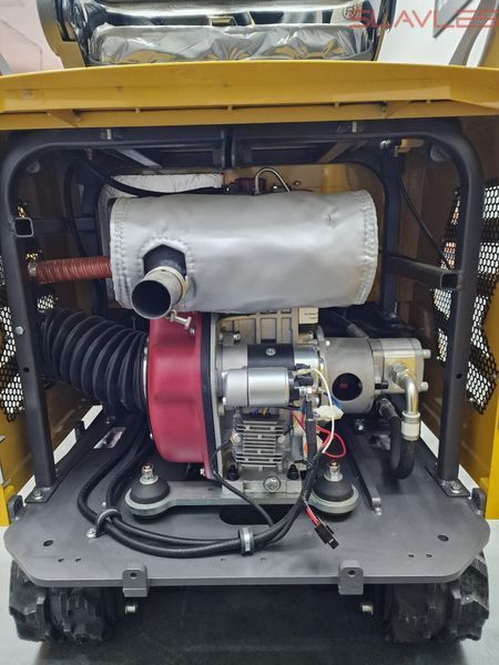 Міні-екскаватор Berger Kraus BK900AS з поворотною стрілою з комплектом аксесуарів BK900AS_381_ фото