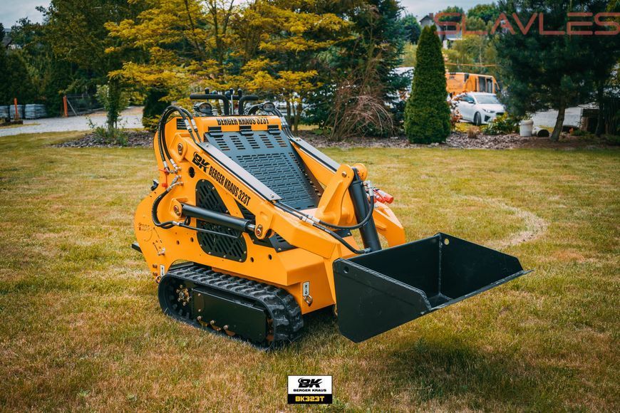 Гусеничний міні-навантажувач Berger Kraus 323T Joystick Skid Steer з двигуном Briggs & Stratton 23 к.с. BK-323T_B&S_JOYSTICK фото