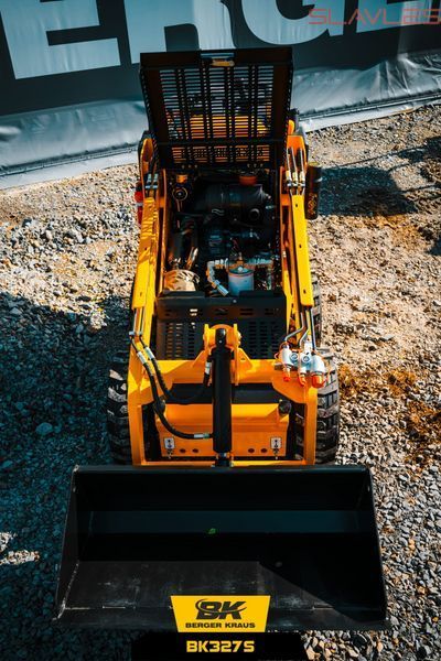 Міні-навантажувач Berger Kraus 327S KUBOTA Skid Steer з двигуном 25 к.с. TY-327S фото