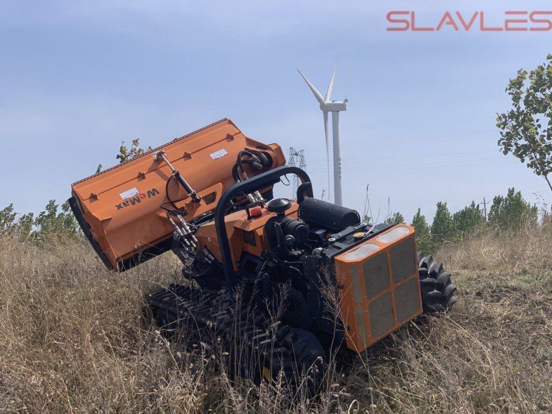 Самоходная многофункциональная газонокосилка Robomaster 40 Robomaster 40 фото