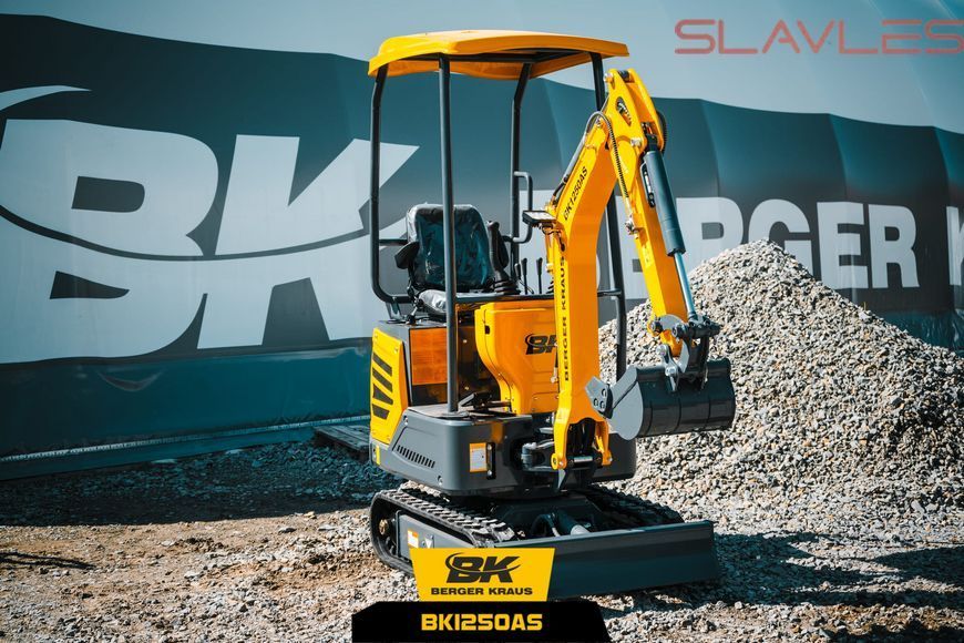 Мини-экскаватор Berger Kraus BK1250AS с комплектом аксессуаров и поворотной стрелой BK1250AS_kpl фото