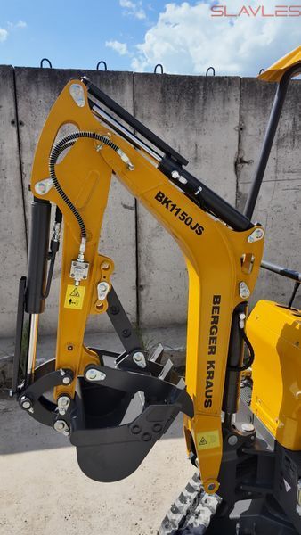 Мини-экскаватор Berger Kraus BK1150JS JOYSTICK (поворотная стрела, ковш 380 мм, мотор Kubota) BK1150JS_380(Z482) фото
