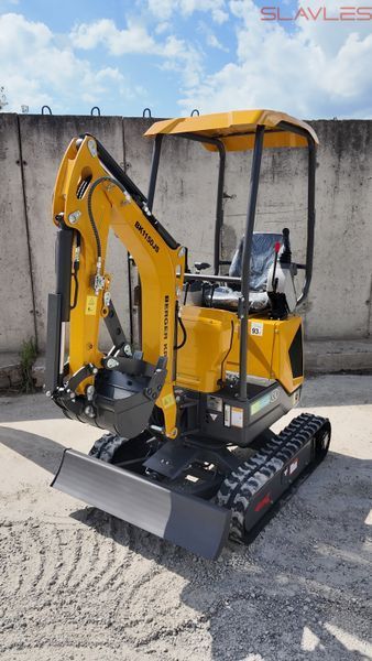 Мини-экскаватор Berger Kraus BK1150JS JOYSTICK (поворотная стрела, ковш 380 мм, мотор Kubota) BK1150JS_380(Z482) фото