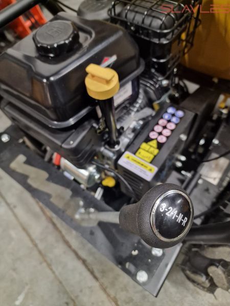 Полноприводный бензиновый колесный мини-самосвал Berger Kraus BKT300 Briggs & Stratton XR950 (4x4, 300 кг, с электростартером) T30 фото