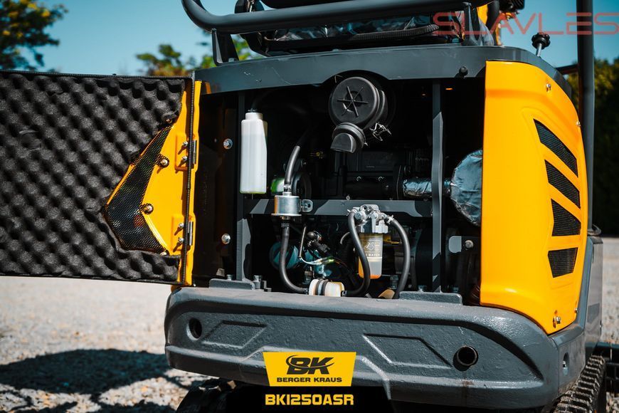 Мини-экскаватор Berger Kraus BK1250ASR с поворотной стрелой, раздвижными гусеницами и ковшом 380 мм  BK1250ASR_380 фото