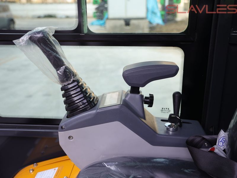 Мини-экскаватор Berger Kraus BK1800KJSR с кабиной и двигателем KUBOTA BK1800KJSR_kpl фото