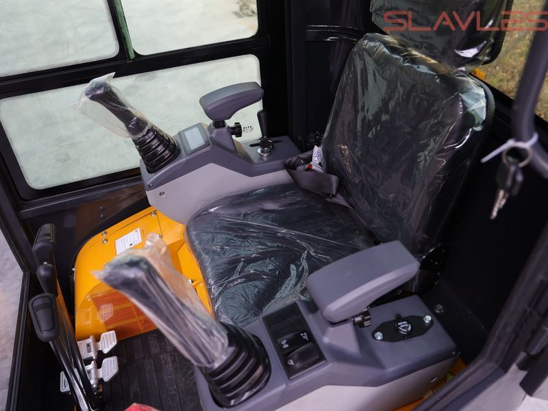 Мини-экскаватор Berger Kraus BK1800KJSR с кабиной и двигателем KUBOTA BK1800KJSR_kpl фото